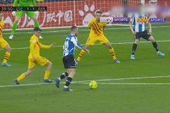 西甲联赛焦点战：巴列卡诺逆袭挑战塞维利亚